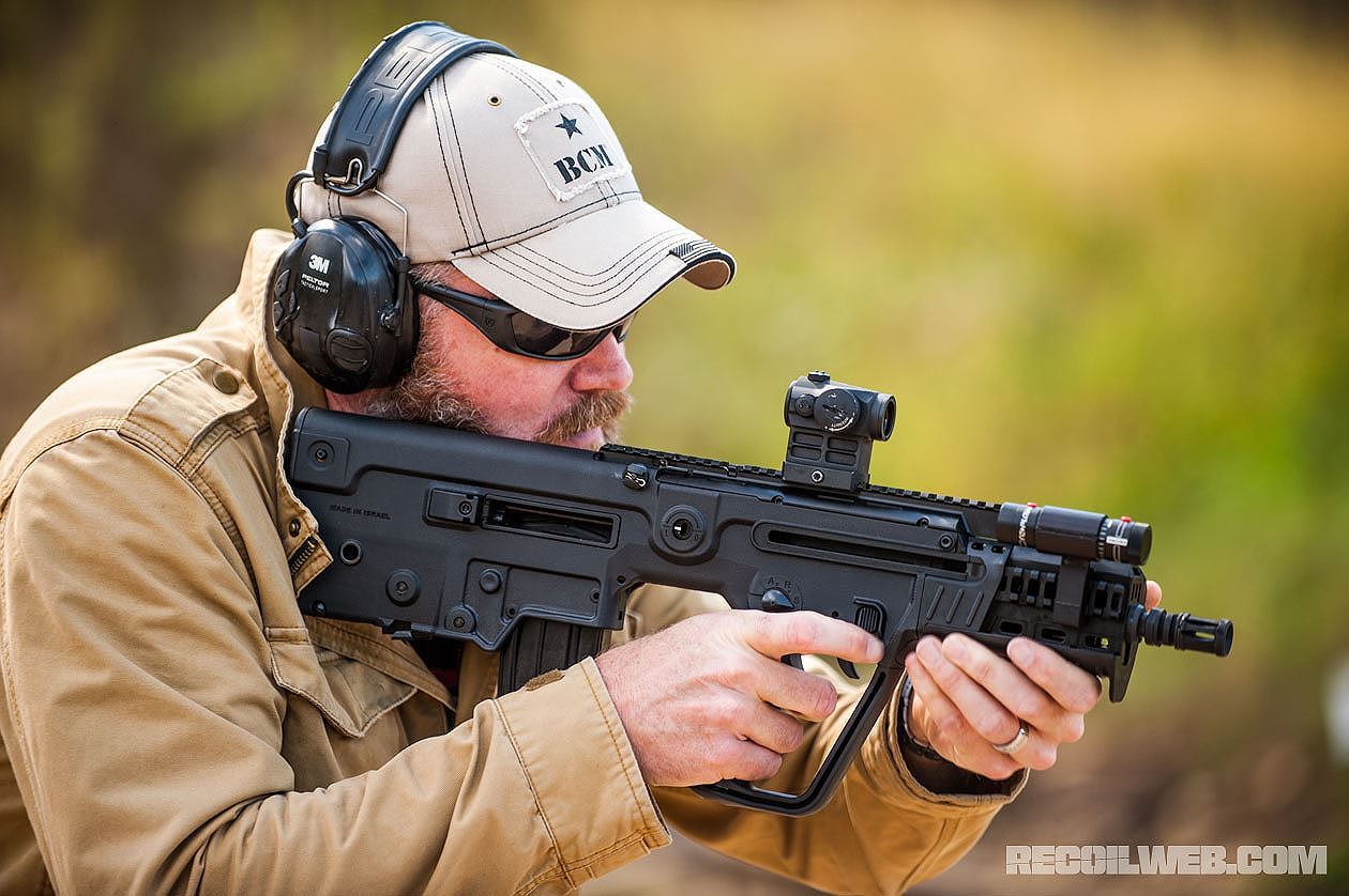 Ảnh: Chán súng Trung Quốc tặng, Philippines quay sang mua súng Israel